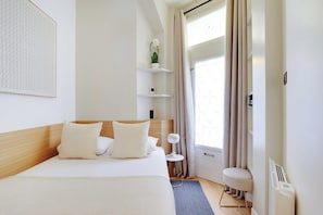1 bedroom, desk, iron/ironing board, free WiFi - Charming Apt - 1BD/4P - Invalides/Bon Marché (Paris)