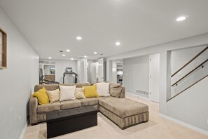 Interior - Family Friendly Home in Great Location (Minneapolis)