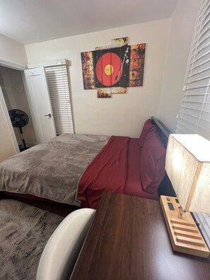 Unclassified image, 3 of 16, button