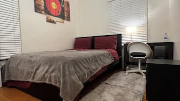 2 多间卧室、熨斗/熨衣板、WiFi、床单