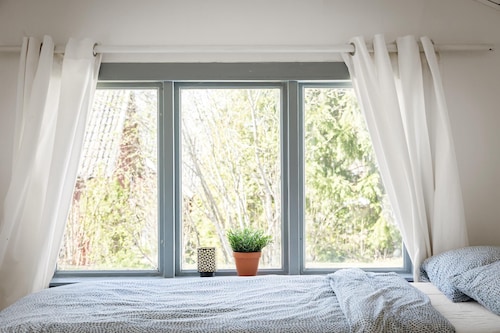 OWN HOUSE, CLOSE TO WORK ESKILSTUNA STRÄNGNÄS, 1H STOCKHOLM, PARKING, WIFI, LAUNDRY