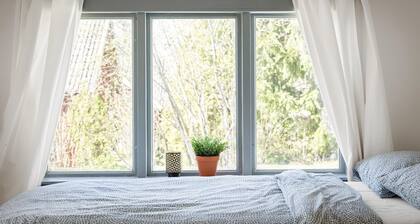 OWN HOUSE, CLOSE TO WORK ESKILSTUNA STRÄNGNÄS, 1H STOCKHOLM, PARKING, WIFI, LAUNDRY