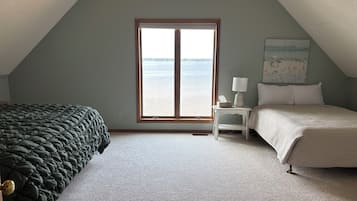 4 bedrooms, free WiFi, bed sheets