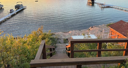 Rest and relax in this 4-bedroom cottage in Lake City on Lake Missaukee
