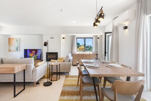 Dining - Carvoeiro Gardens (Lagoa)