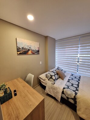 1 Schlafzimmer, Schreibtisch, Bügeleisen/Bügelbrett, kostenloses WLAN