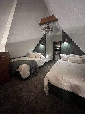 3 bedrooms, desk, iron/ironing board, travel cot
