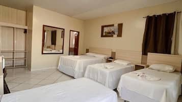 Quadruple Room, Multiple Beds | Desk, free WiFi