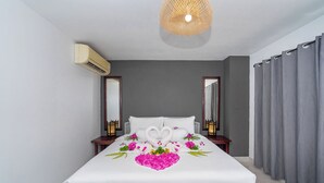 Ảnh chưa phân loại, 2 trong số 60 ảnh, nút