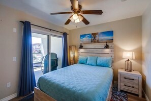 Condo, Multiple Beds, Balcony, City View - Pacific Paradise (San Diego)