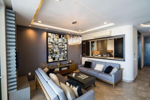 Lobby - Signature by Pinnacle (Puerto Vallarta)