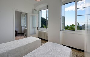 2 habitaciones, tabla de planchar con plancha y wifi gratis 