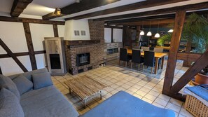 Téléviseur connecté, foyer