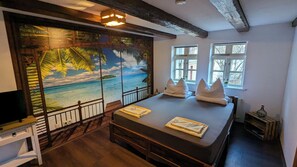 3 chambres, fer et planche à repasser, lit de bébé portatif, Wi-Fi