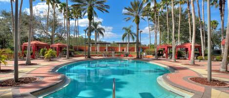 Piscine extérieure, piscine chauffée