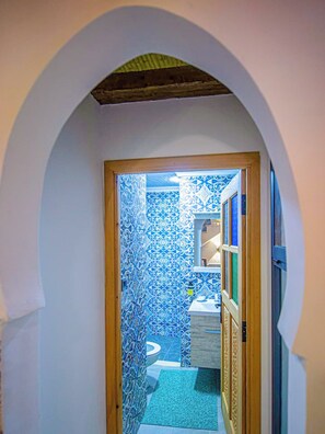 Shower, hair dryer, towels, soap - Casa Barhoun (Chefchaouen)