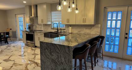 Titusville newly renovated house with a Pool and all the comforts of home!
