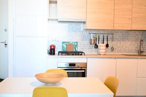 Kühlschrank, Ofen, Geschirrspüler