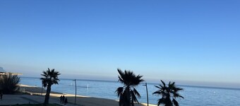 P046 - Porto Recanati, wonderful sea front three-room apartment