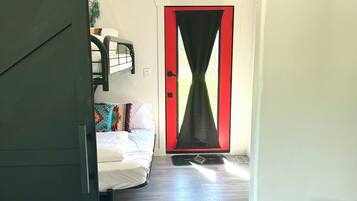 2 habitaciones, tabla de planchar con plancha y wifi gratis