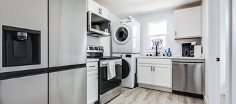 Newly renovated 2-bedroom, 1-bath guesthouse in the heart of San Angelo!