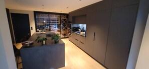 House, 5 Bedrooms, Balcony, Lake View | Bahagian dalam