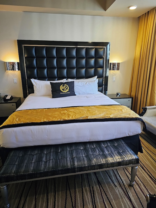 4 soverom, strykejern/-brett, wi-fi og sengetøy