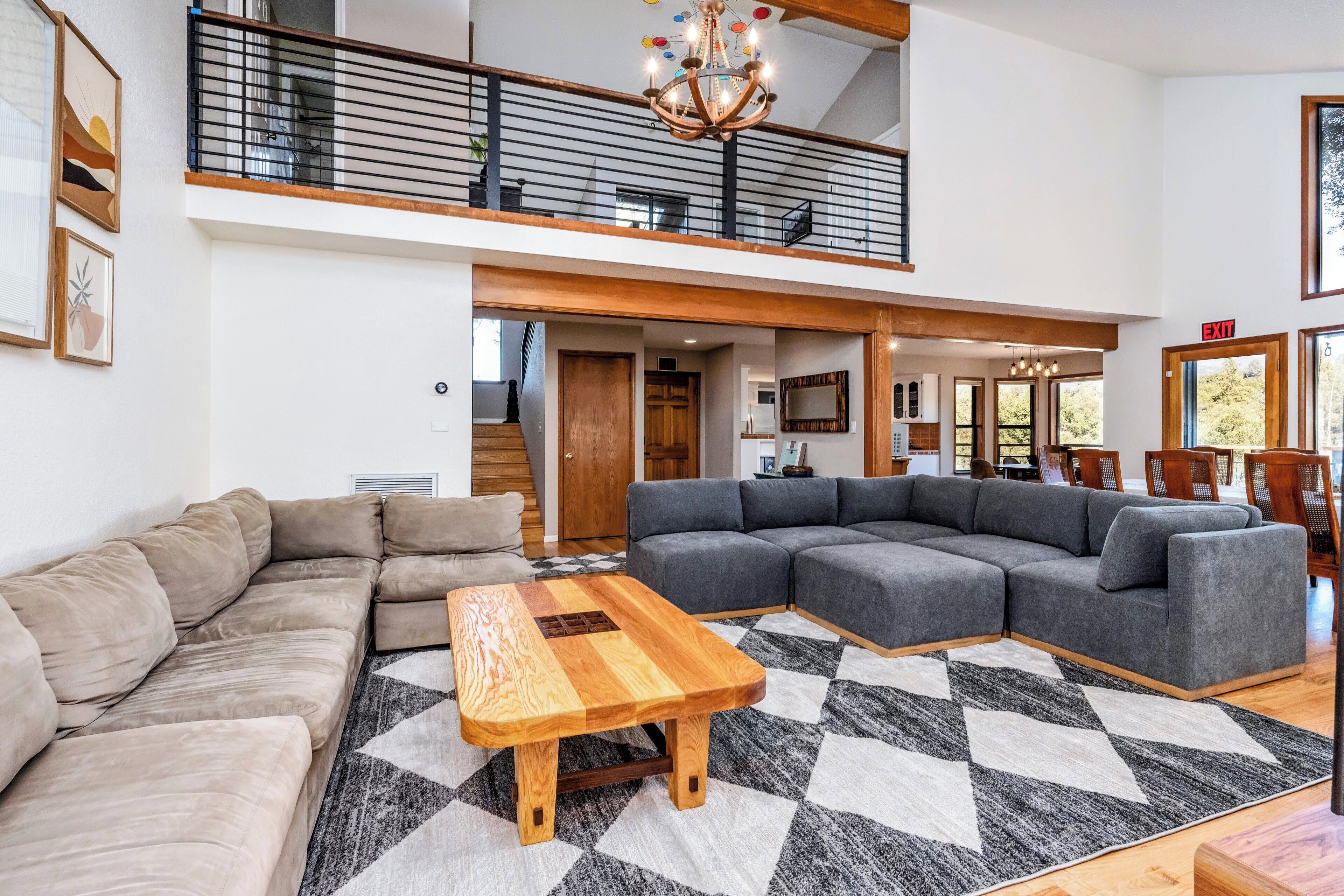 Smart TV, fireplace, table football