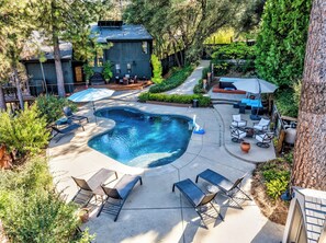Pool - Spacious Mountain View Home - Pool, Spa, Game Room & Stunning Views [Sleeps 13] (Oakhurst)