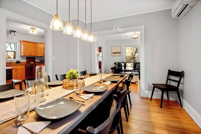 Spacious 5-Bedroom Home with Game Room in Amherst - Mins to UMass