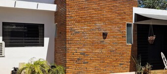 Attached house w/ pool near "La Olla" stadium (Pet-Friendly)