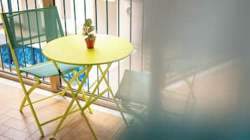Triple Room, Courtyard View | Terrace/patio