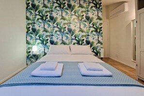 1 dormitorio, escritorio, wifi y ropa de cama