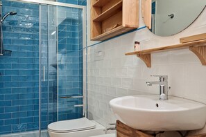 Shower, hair dryer, bidet, shampoo
