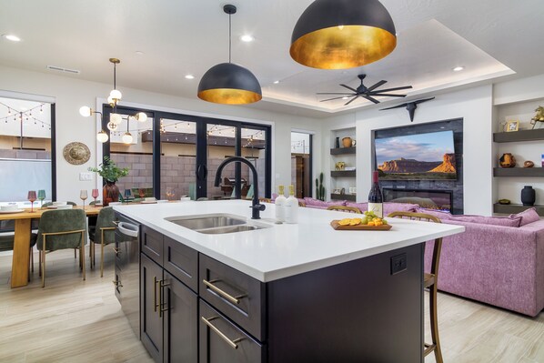 Interior - Wild West Oasis - Experienced Hosts, 2 King Suites (Hurricane)