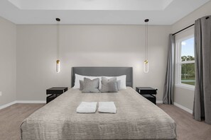 4 bedrooms, iron/ironing board, bed sheets - Brand New Themed Home With an Amazing Lake View 11 (Davenport)