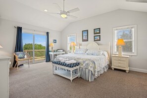 6 soverom, strykejern/-brett, reiseseng for barn og wi-fi (inkludert)