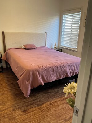 4 Schlafzimmer, Bügeleisen/Bügelbrett, WLAN, Bettwäsche