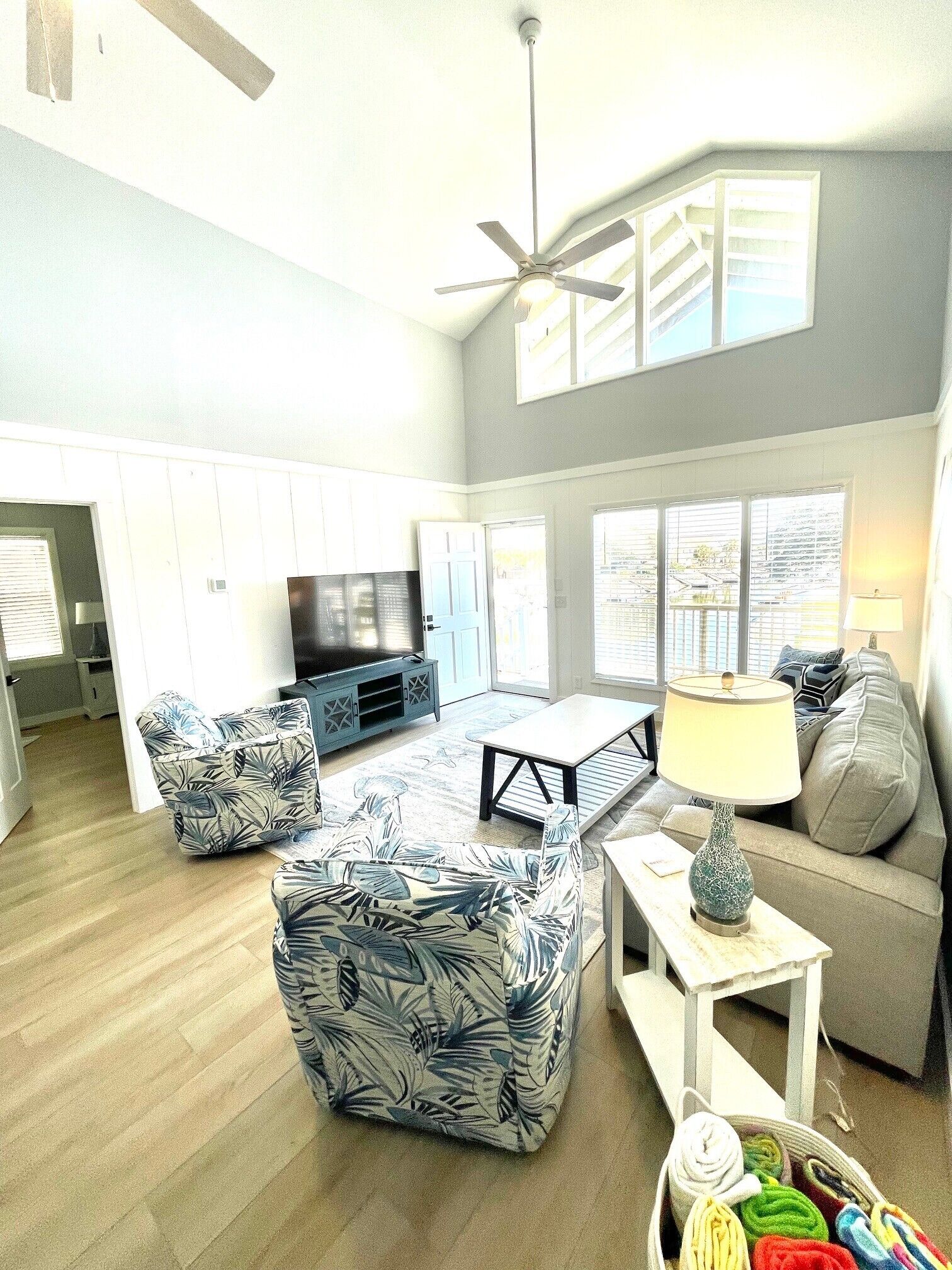 智能电视、电子游戏、书