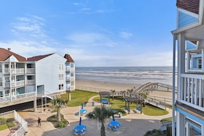 Property grounds - Condo with breathtaking coastal views, relaxation, and adventure all in one place (Galveston)