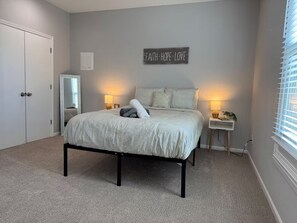 1 bedroom, desk, iron/ironing board, free WiFi - The Haven of Independence Square (Independence)