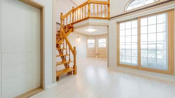 Basic Room, 1 Bedroom (Gomsal 202 (Terrace, No Pets Allowed)) | 1 bedroom, free WiFi