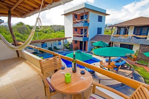 Galapagos Cottages - One-Bedroom House
