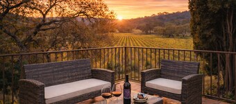 Luxury Vineyard-View Retreat, EV Charger, Near Healdsburg