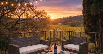 Luxury Vineyard-View Retreat, EV Charger, Near Healdsburg