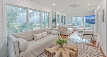 Renovated luxury cottage on Seabrook Island.