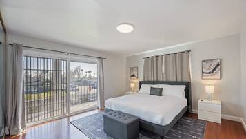 5 多间卧室、办公桌、熨斗/熨衣板、免费 WiFi