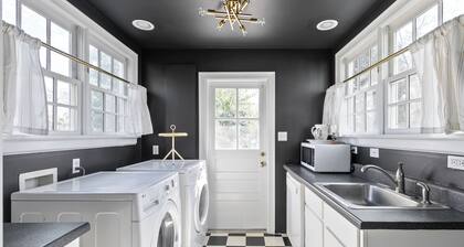 Charming 3 Bed Cape Cod in Richmond close to hospitals, restaurants and more.