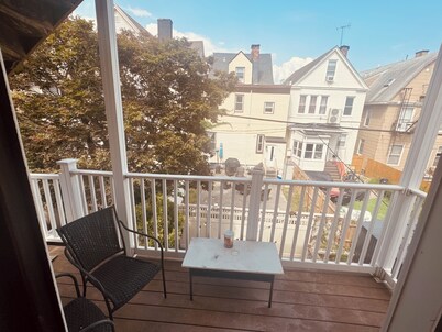 Hip private Flat in house overlooking Midtown Manhattan in Weehawken