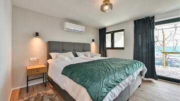1 chambre, coffres-forts dans les chambres, fer et planche à repasser